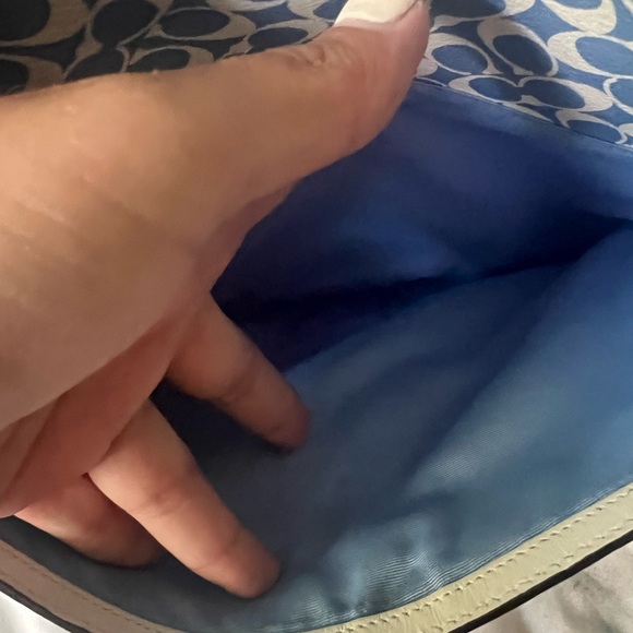 Coach blue & white shoulder bag(no longer available)with matching blue MK wallet - Picture 8 of 10